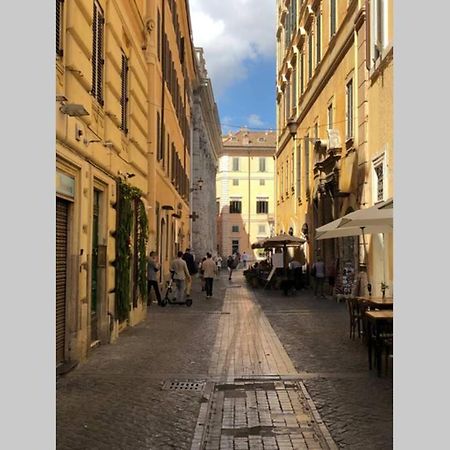 Chiara'S Place At Pantheon - Your Apt In Rome Exterior photo